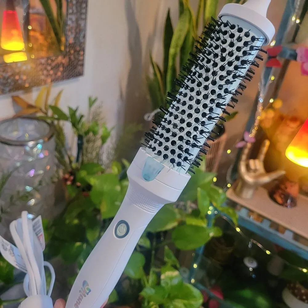 Mane It's Giving Body Hot Round Brush bounce Blowout 38MM Curler Dry